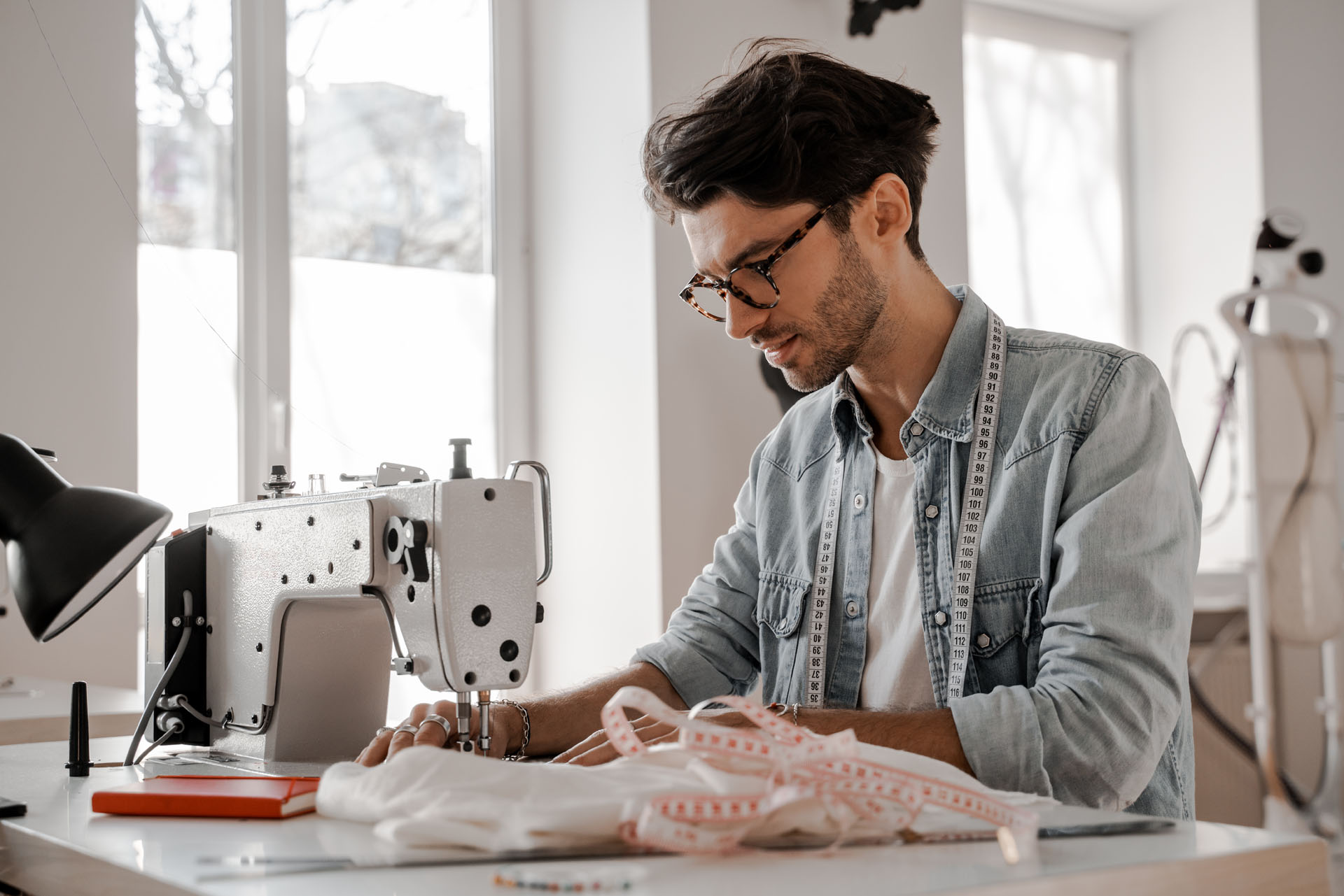 Couturier : Métier, Études, Salaire - Educatel