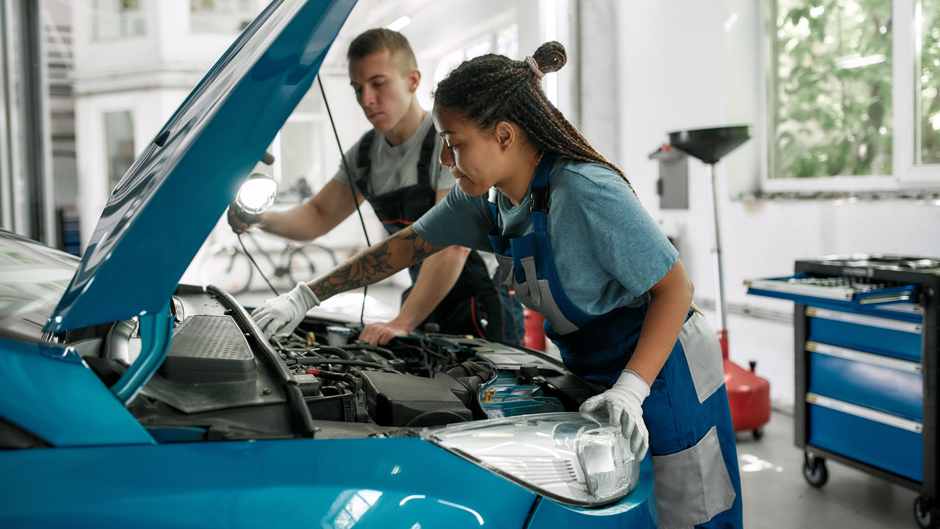 Fiche métier : Mécanicien Automobile (salaire, formation, qualités