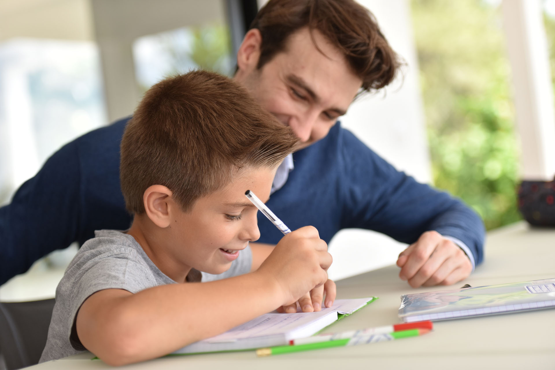 Devenir Auxiliaire de Puériculture : Métier, Études, Salaire - Educatel